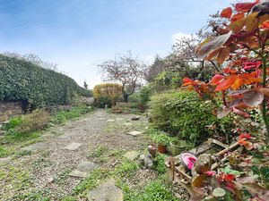 Photo 16- click for photo gallery